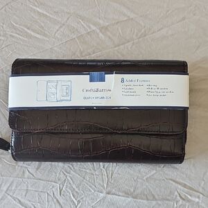 Croft & Barrow Crocodile Pattern Wallet